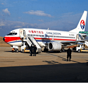 龙洞堡机场空运航空快运业稳步发展的原因是什么？